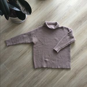 Aeries Turtleneck Sweater! Only worn once!